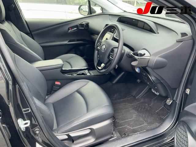 2021 Toyota Prius S Touring Selection Black auction photo 4