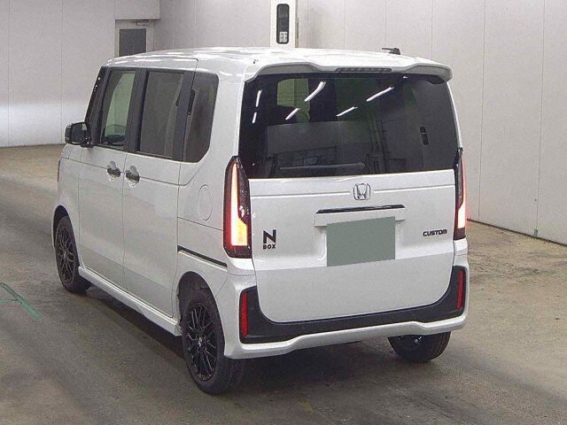 2026 Honda N-BOX Turbo Black Style 4WD auction photo 2