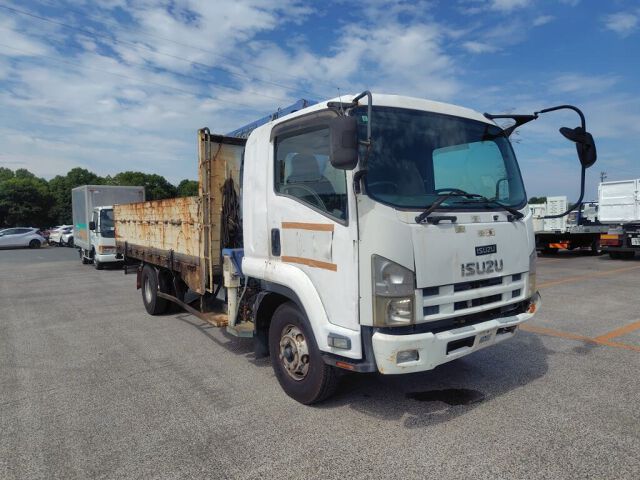 Japan Auction Vehicles 9 2008 Isuzu Forward クレーン auction photo