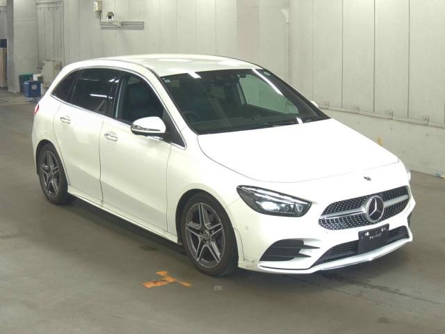 Japan Auction Vehicles 5 2019 Mercedes-Benz B 180 AMG Line Radar Safety Pad auction photo