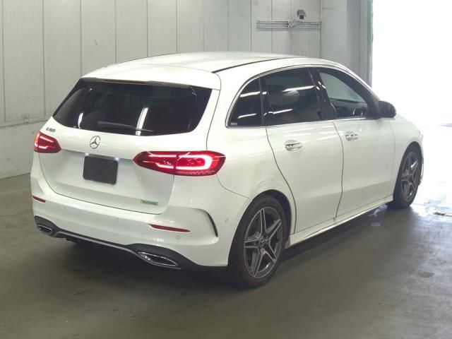 2019 Mercedes-Benz B 180 AMG Line Radar Safety Pad auction photo 3