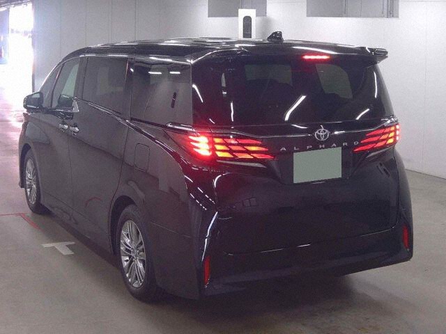 2025 Toyota Alphard Z auction photo 2