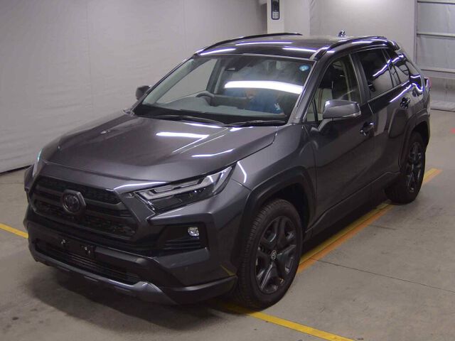 2024 Toyota RAV4 HV Adventure 4WD auction photo 4