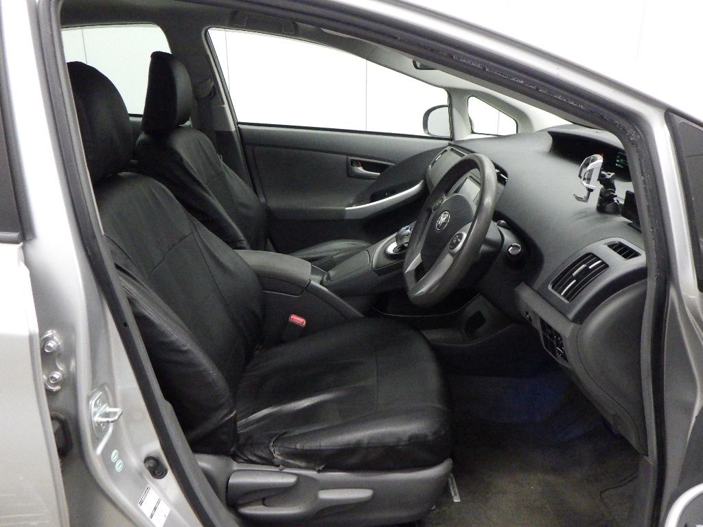 2010 Toyota Prius S Touring Selection auction photo 6