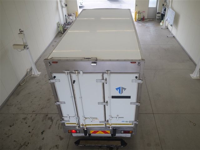 2013 Isuzu Elf Reizo Reito auction photo 3