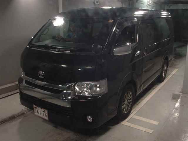 2017 Toyota Hiace GL auction photo 4
