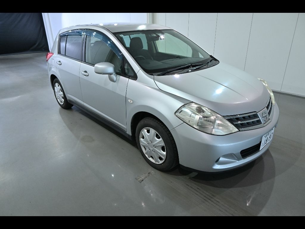 Japan Auction Vehicles 7 2012 Nissan ティーダ 15M SV + Plasma auction photo