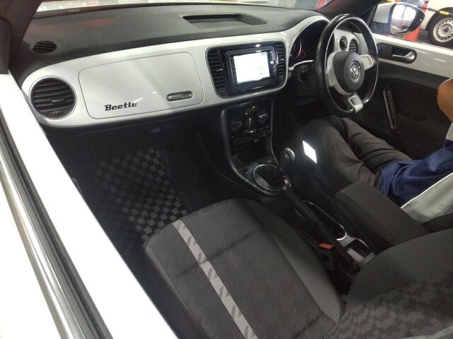 2017 Volkswagen ザ・ビートル design auction photo 3