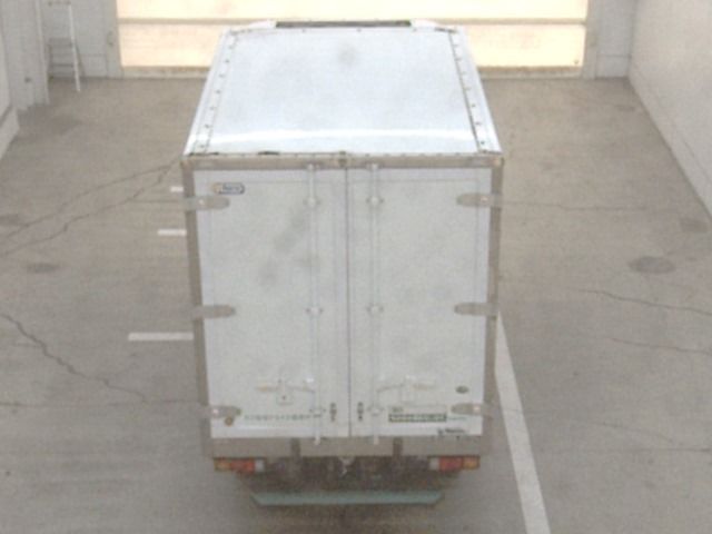2018 Mitsubishi Fuso Canter Refrigerated and frozen trucks auction photo 3