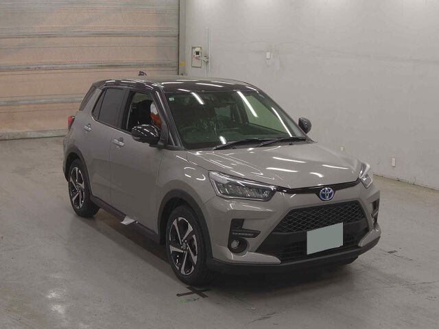 2026 Toyota Raize HV Z Panoramic P Japan auction vehicle