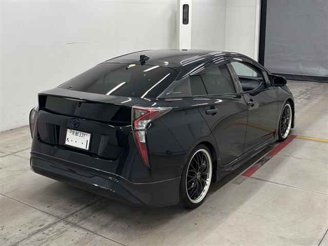 2018 Toyota Prius A Premium auction photo 5