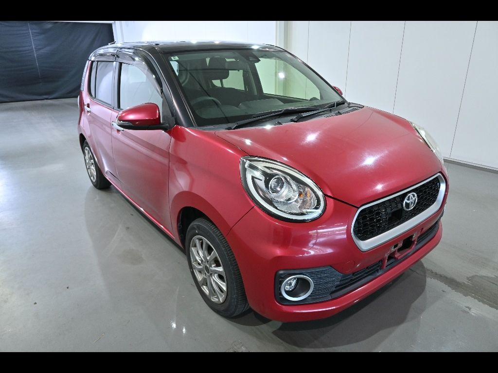 2016 Toyota Passo Moda S Japan auction vehicle