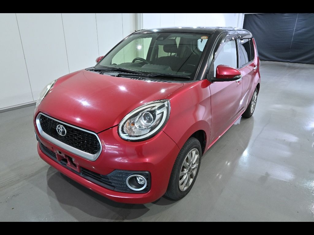 2016 Toyota Passo Moda S auction photo 4