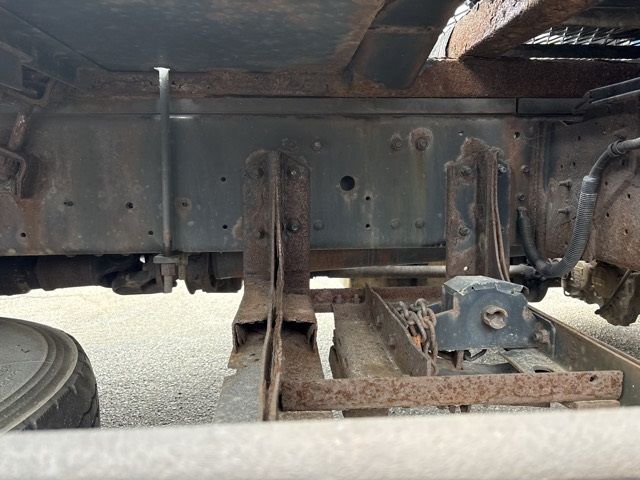 2015 Nissan Diesel クオン Tractor set carrier semi-trailer auction photo 15
