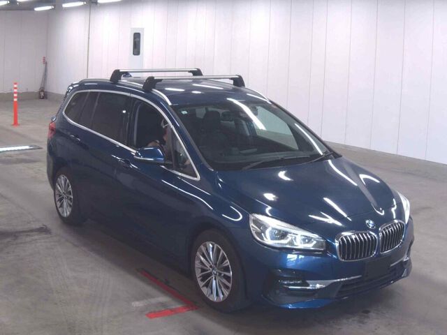 2021 BMW 2 Series 218Dグランツアラグ Japan auction vehicle