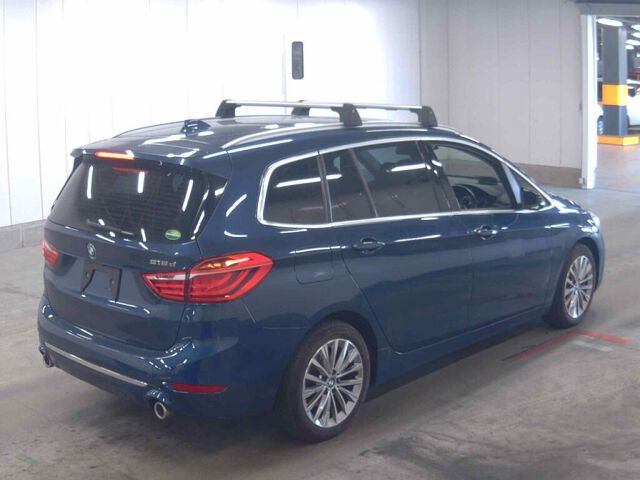 2021 BMW 2 Series 218Dグランツアラグ auction photo 5