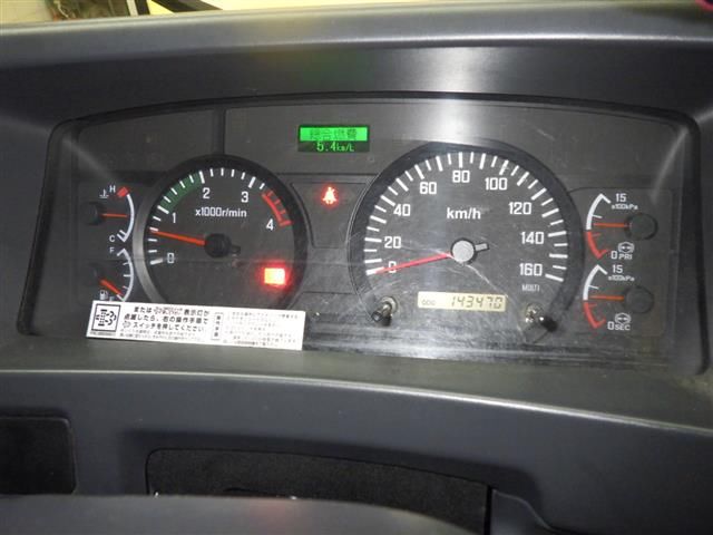2011 Isuzu Forward Van auction photo 7