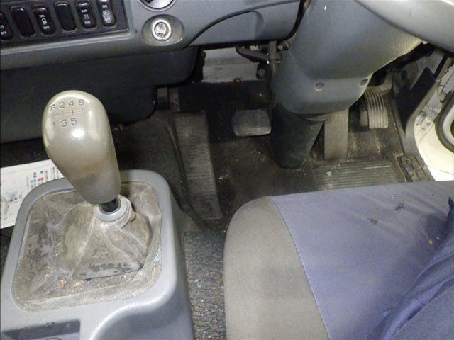 2012 Mitsubishi Fuso Fighter Van auction photo 8