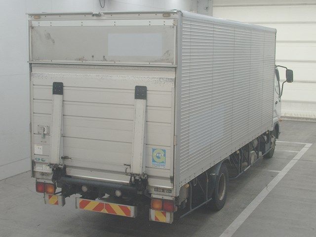 2012 Mitsubishi Fuso Fighter Van auction photo 2