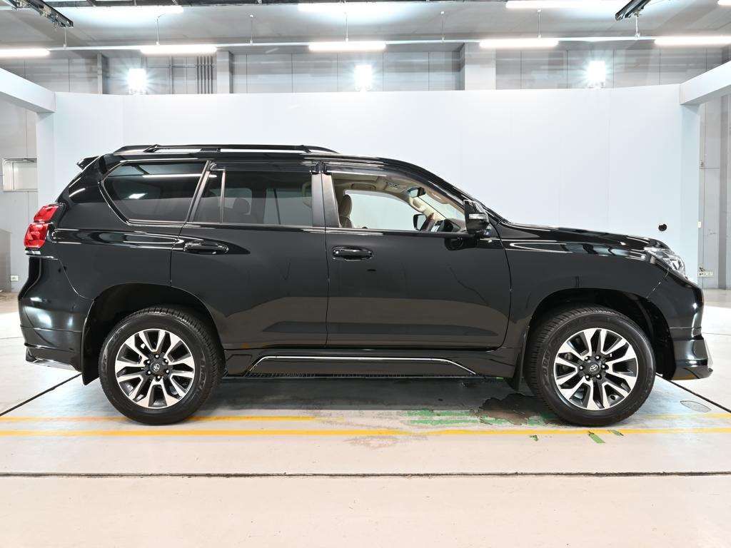 2021 Toyota Land Cruiser Prado TX Lパッケージ 4WD auction photo 3