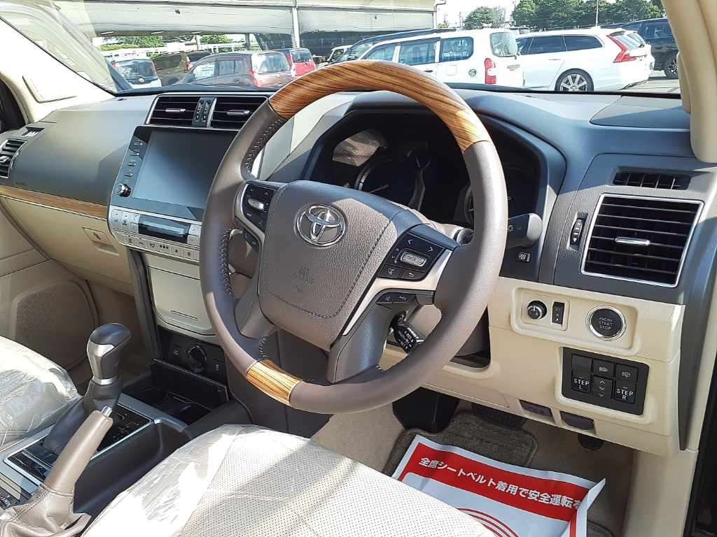 2021 Toyota Land Cruiser Prado TX Lパッケージ 4WD auction photo 9