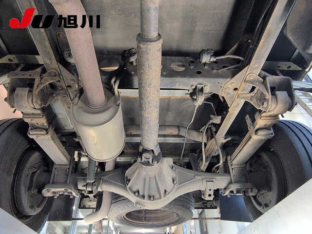 2015 Toyota ダイナ150 ロングシングルジャストローパワーリフト auction photo 8