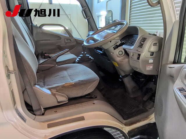 2015 Toyota ダイナ150 ロングシングルジャストローパワーリフト auction photo 3