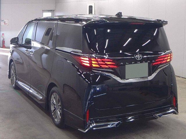 2025 Toyota Alphard Z auction photo 2