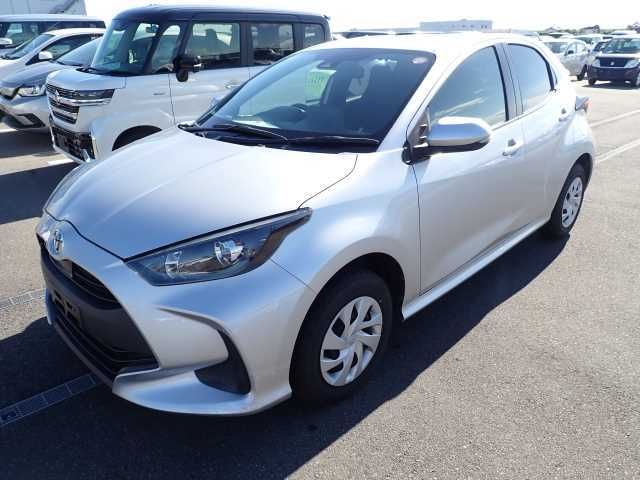 Japan Auction Vehicles 12 2020 Toyota Yaris 4WD X auction photo