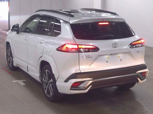 2025 Toyota Corolla Cross Hybrid Z auction photo 2