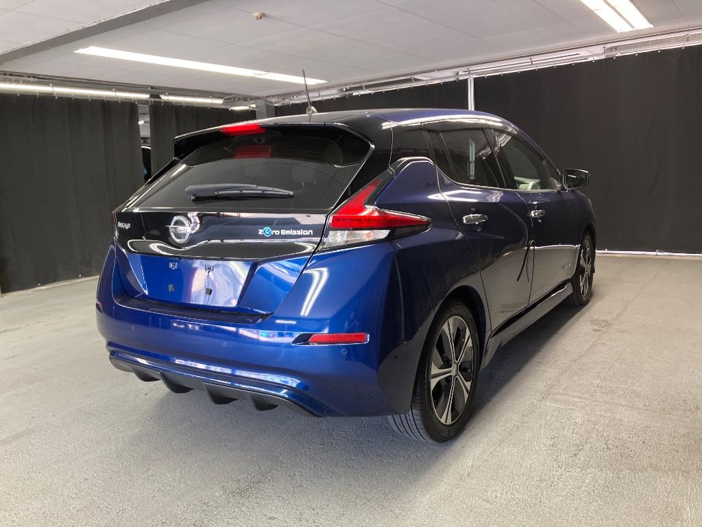 2018 Nissan Leaf G auction photo 4