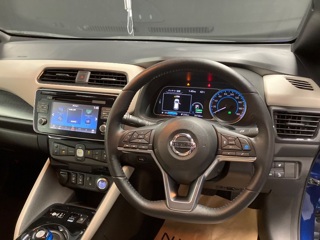 2018 Nissan Leaf G auction photo 3