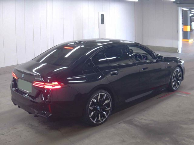 2023 BMW i5 I5EDRIVE40ファー auction photo 5
