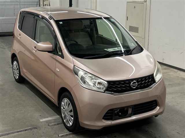 2014 Nissan Dayz Japan auction vehicle