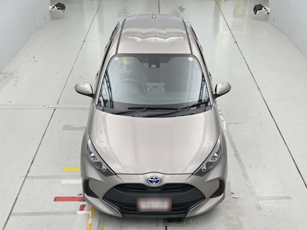 2021 Toyota Yaris ハイブリッドX auction photo 7