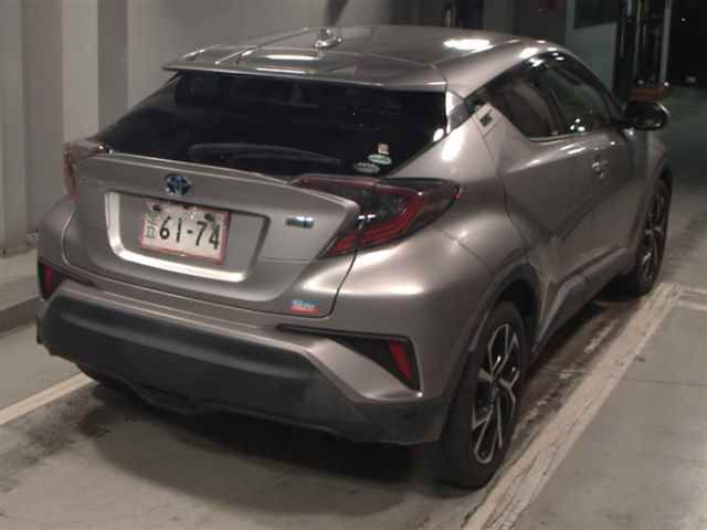 2017 Toyota C-HR G auction photo 5