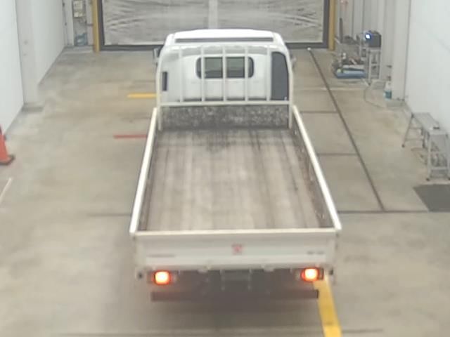 2013 Isuzu Elf Flatbed auction photo 3