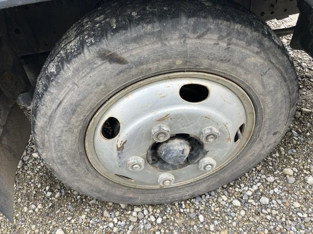2018 Isuzu Elf dump auction photo 6