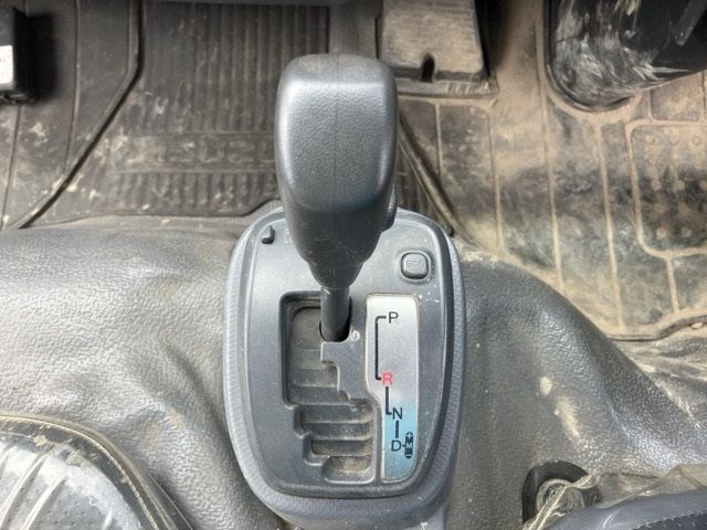 2018 Isuzu Elf dump auction photo 11
