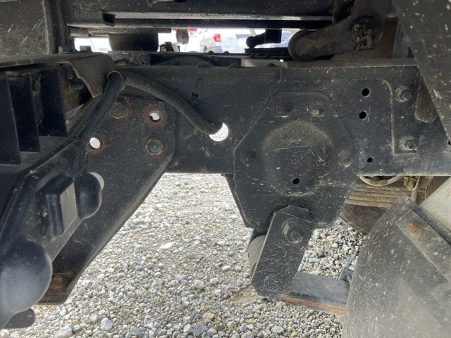 2018 Isuzu Elf dump auction photo 7