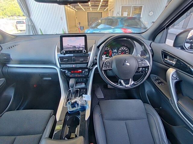 2021 Mitsubishi Eclipse Cross G Plus Package auction photo 3