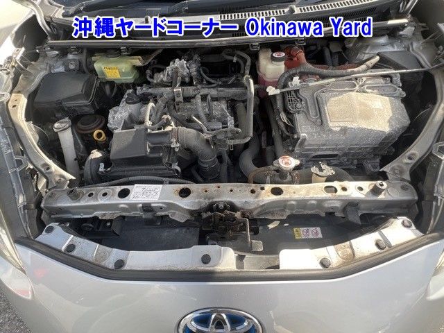 2017 Toyota Aqua L auction photo 11