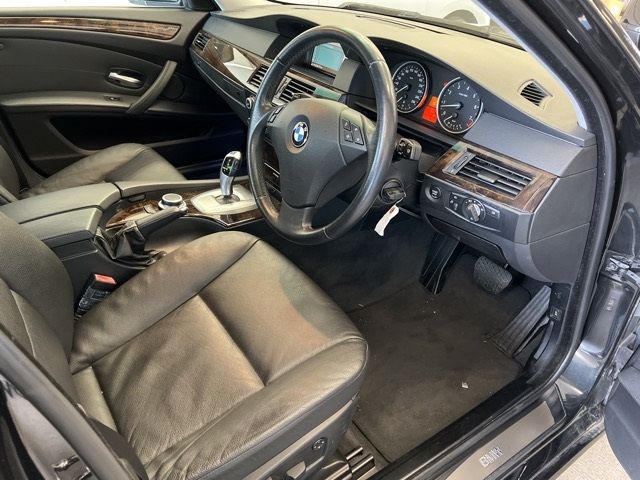 2009 BMW BMW 530I auction photo 4