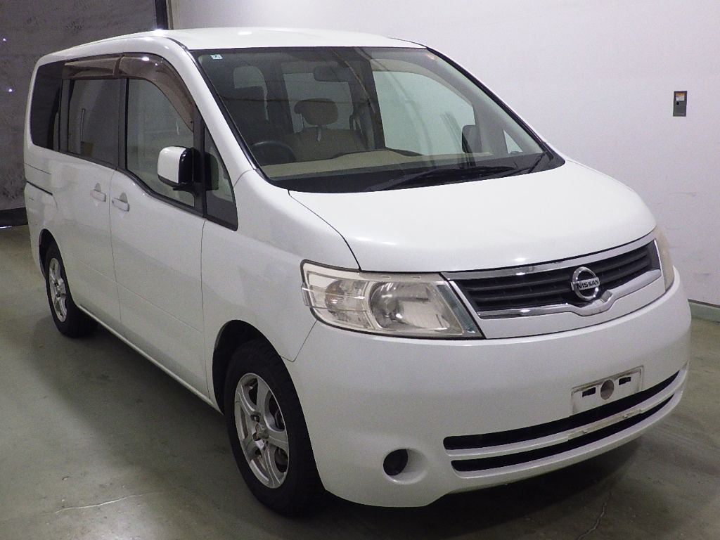Japan Auction Vehicles 9 2006 Nissan Serena 20S auction photo