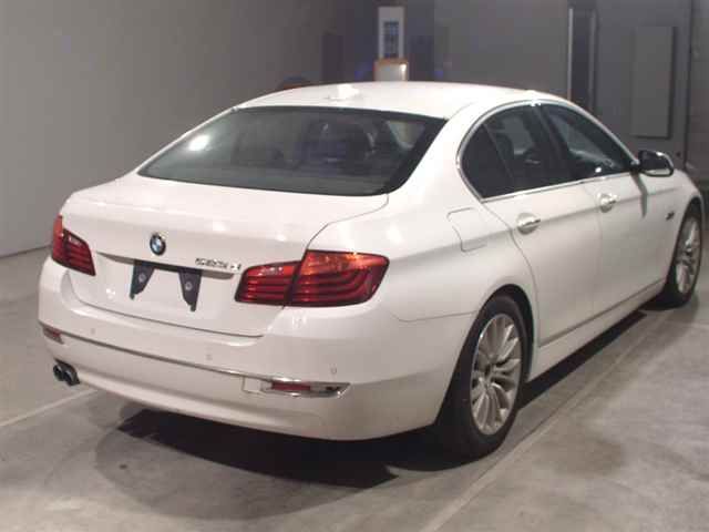 2015 BMW 5 Series 523d auction photo 2