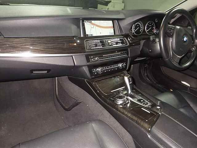 2015 BMW 5 Series 523d auction photo 5