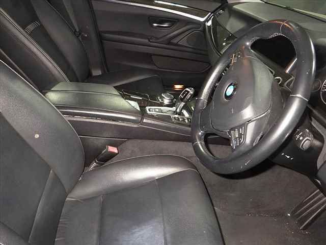 2015 BMW 5 Series 523d auction photo 9