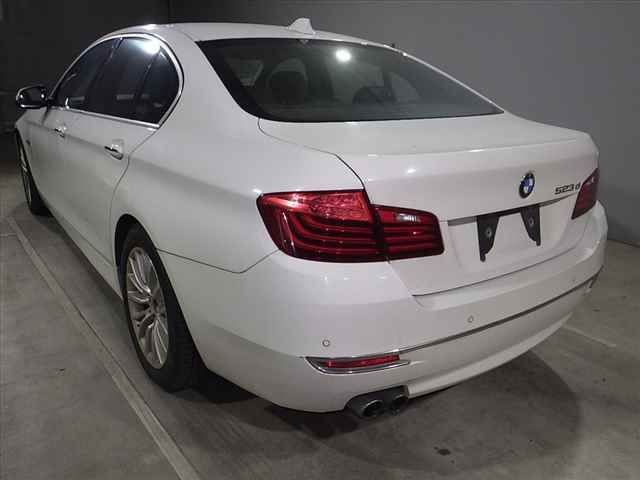 2015 BMW 5 Series 523d auction photo 4