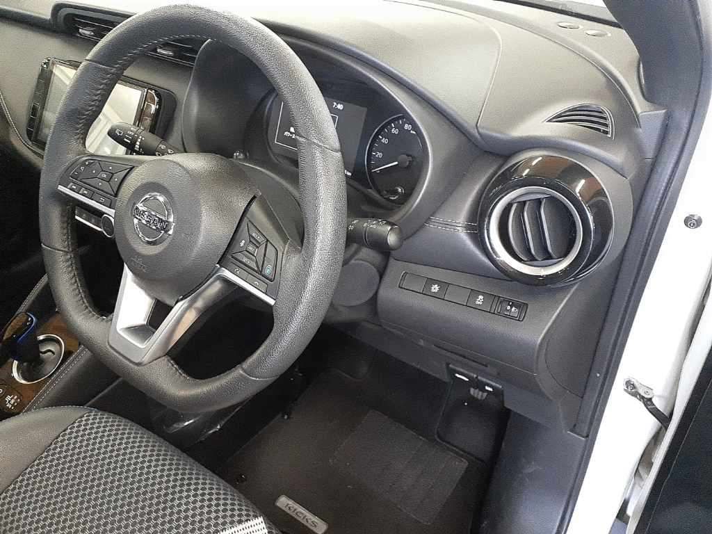 2021 Nissan Kicks X auction photo 9