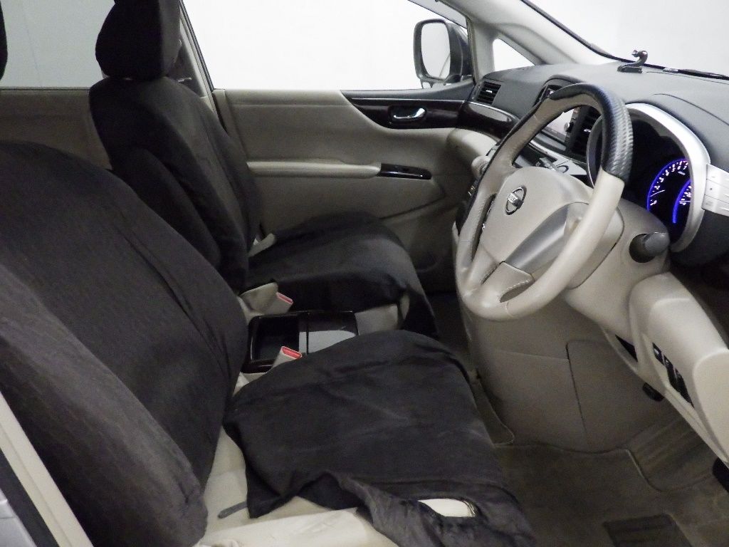 2013 Nissan Elgrand 250XG auction photo 6